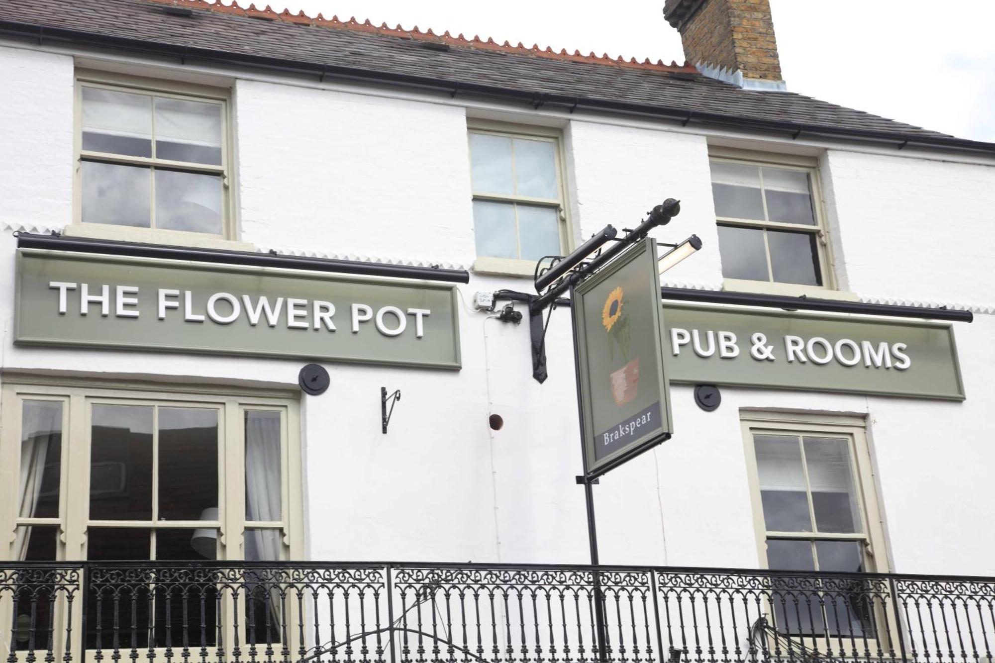 花瓶酒店 森伯里 外观 照片